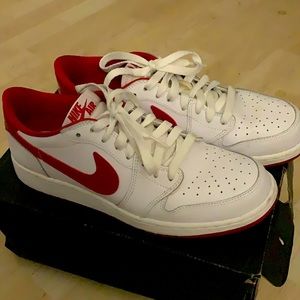 Air Jordan 1 Retro Low White/Red Used Size 7Y